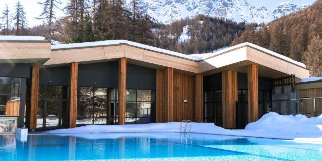 Vars, Appart Spacieux Renove 4 Couchages Dans Chalet Vars  Εξωτερικό φωτογραφία